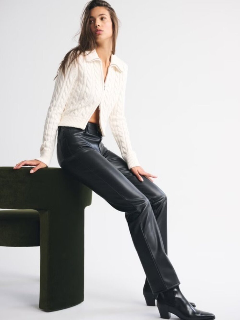 High Rise 90s Straight Vegan Leather Pant